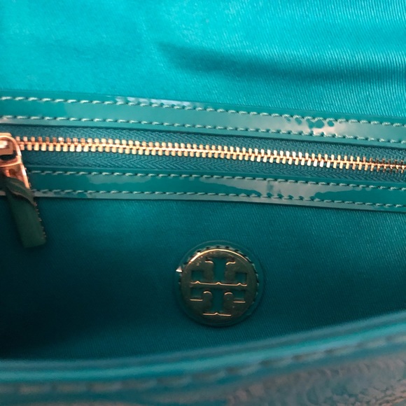 Tory Burch Handbags - Tory Burch Crossbody